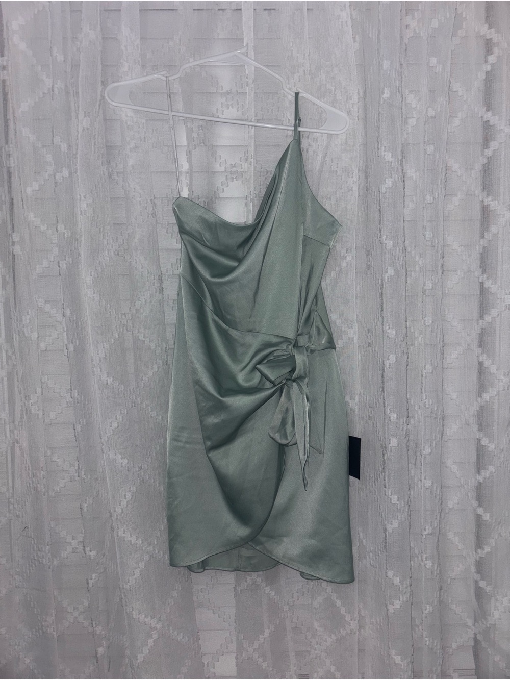 NWT Lulus Satin Asymmetric One-Shoulder Dress in Sage Green